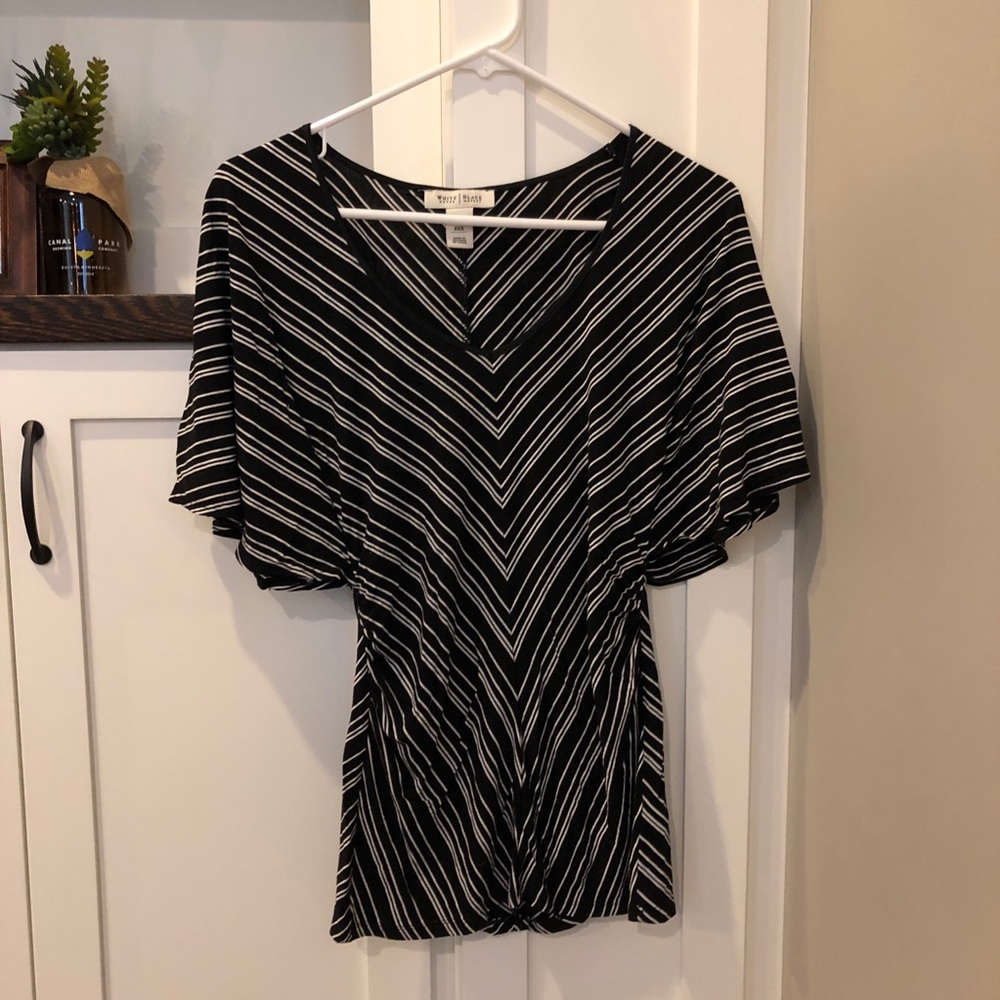 White House Black Market blouse (size XXS)